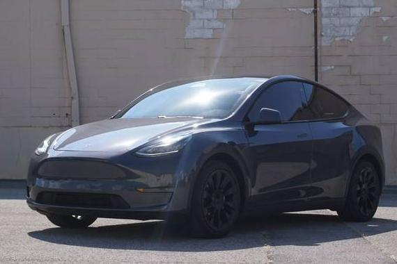 TESLA MODEL Y 2020 5YJYGDEE0LF033225 image